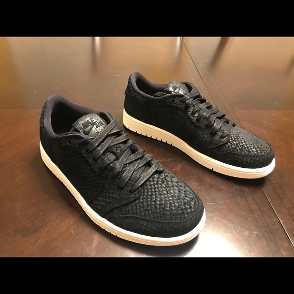 New Nike Air Jordan 1 Retro Low Python Sneaker 9.5 - Picture 7 of 13